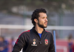 الأهلى يوافق على إعارة حارسه إلى الرجاء