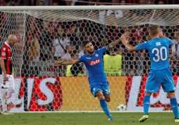 نابولي يتأهل لدور المجموعات في دوري أبطال أوروبا لكرة القدم