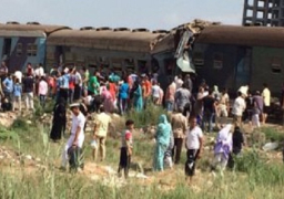 وصول وزير النقل لموقع حادث تصادم قطارى الإسكندرية