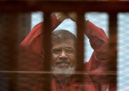اليوم … محاكمة مرسي و23 إخوانيًا في “التخابر مع حماس”