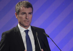 المدير الرياضي لبرشلونة يرجح تمديد عقد ميسي