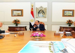 اجتمع السيد الرئيس عبد الفتاح السيسي ورئيس مجلس الوزراء، وعرض خلال الاجتماع الموقف التنفيذي لمشروعات الاسكان الاجتماعي