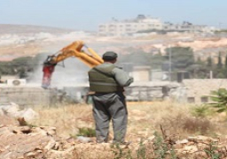 الاحتلال الإسرائيلي يسلم إخطارات هدم جديدة في بلدة العيسوية بالقدس