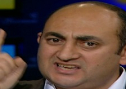 حبس المحامي خالد علي 3 أشهر لإدانته بخدش الحياء العام