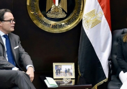 سحر نصر تناقش مع السفير الفرنسى الجديد زيادة الاستثمارات فى مصر