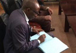 بالصور.. سفير رواندا خلال زيارته لمتحف النيل بأسوان: السيسي لم شمل الأفارقة