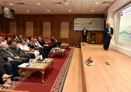 شباب “مبادرة الحوار بين الشرق والغرب” يتعرف على قناة السويس الجديدة