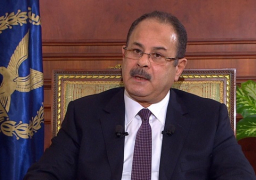 وزير الداخلية يصدر قراراً بإبعاد ثلاثة أشخاص خارج البلاد لأسباب تتعلق بالصالح العام