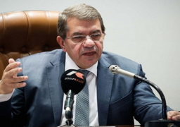 وزير المالية : لا نية حالياً لتحريك أسعار المحروقات