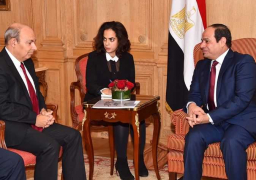 السيسي يشيد بالتعاون القائم مع شركة (داسو) الفرنسية