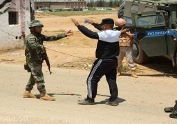 65 مسلحا يسلمون أنفسهم للجيش السوري بوساطة روسية