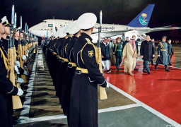خادم الحرمين يبدأ زيارة تاريخية إلى روسيا