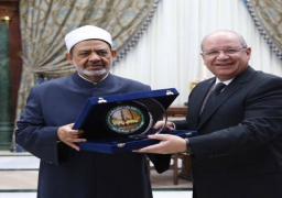 الإمام الأكبر: مجلس الدولة يضطلع بدور مهم في حفظ الحقوق والحريات