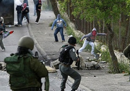 الاحتلال الإسرائيلي يقمع مسيرة للفلسطينيين بكفر قدوم