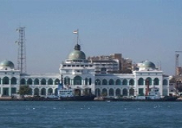 تداول 18 سفينة حاويات وبضائع عامة بموانئ بورسعيد