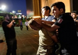 تركيا تأمر باعتقال 254 شخصا بتهمة الارتباط بفتح الله كولن