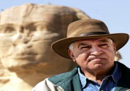 حواس ينفي وجود مدينة أسفل “أبوالهول”