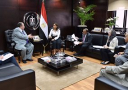 سحر نصر تبحث مع السفير الرومانى تفعيل 4 مذكرات تفاهم بين البلدين