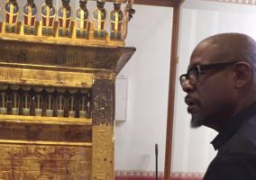 قبل مغادرته مصر.. فورست ويتكر ينشر صورا من داخل المتحف المصرى