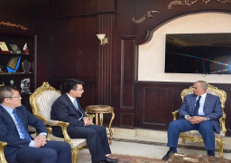 محافظ البحر الاحمر يبحث زيادة أعداد السائحين الصينيين