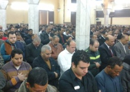 ألألاف من المصلين بالأزهر والحسين يستعدون لأداء صلاة الغائب على شهداء الوطن