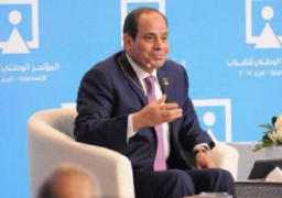 السيسي يدعو لعمل وثيقة تضم مناقشات الشباب بمنتدى العالم