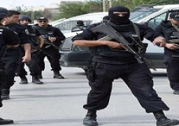 القبض علي 2 يشتبه في انتمائهما لتنظيم إرهابي بتونس