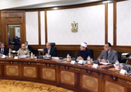 الحكومة تنتهى من تقريرها عن مجمل أعمال عام ونصف وترفعه للبرلمان.