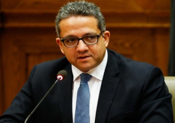 الدكتور خالد العناني يتابع آخر أعمال تطوير خدمات الزائرين للمواقع الأثرية والمتاحف