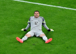 بنفيكا يفسخ تعاقده مع خوليو سيزار