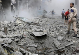 مقتل 14 شخصاً فى قصف جوى وصاروخى على “البوكمال” بريف دير الزور