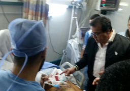 بالصور..عبد الغفار يزور مصابى حادث العريش