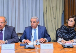 قابيل والشريف والسعيد يعتمدون الاطار التنفيذي لبرنامج التنمية المحلية بقنا وسوهاج
