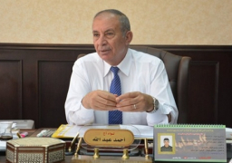 محافظ البحر الأحمر يجتمع بوفد أجنبي لبحث فرص الاستثمار بالمحافظة