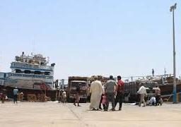 استئناف العمل الإنساني والتجاري بجميع موانئ الشرعية اليمنية