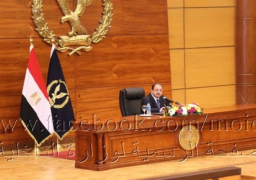 وزير الداخلية يجتمع بالكوادر الشابة