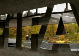 وفد من الفيفا يزور الأهلي للإطلاع على كيفية التعامل مع نظام إنتقالات اللاعبين