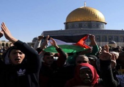 إصابة 15 فلسطينيا في غزة اثر مواجهات مع الاحتلال الإسرائيلي