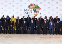شارك الرئيس عبد الفتاح السيسى الجلسة الافتتاحية لمنتدي أفريقيا 2017 بحضور عدد من السادة الرؤساء والقادة الافارقة،