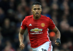 أنطونيو فالنسيا فخور بمشاركته في 300 مباراة في البريميرليج