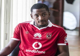 اجاي يقود هجوم الاهلي امام بتروجيت