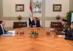 السيسي يناقش تطورات مشروع أنفاق قناة السويس