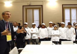 القنصل المصري يزور مدرسة نجيب محفوظ بميلانو