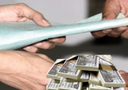 النائب العام يحيل 8 بينهم 3 شرطيين بالمطار للجنايات بتهمة الرشوة لتهريب مليارى جنيه