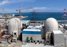 الإمارات: تنفي مزاعم الحوثيين بإطلاق صاروخ تجاه مفاعل “براكة” النووي وتؤكد حصانتة تجاه كل الاحتمالات