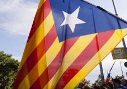 محكمة إسبانية تقرر استمرار حبس نائب رئيس كتالونيا المقال و3 متهمين آخرين