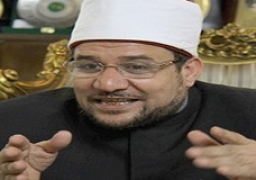 وزير الاوقاف يؤدى صلاة الجمعة فى حلايب وشلاتين
