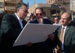 بالصور : وزير النقل ومحافظ الدقهلية يضعان حجر الأساس لإنشاء 4 كبارى بالدقهلية
