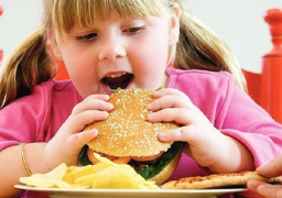 البدانة.. “تأثيرات مخيفة” على الأطفال