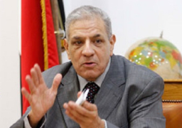 إبراهيم محلب يصل العراق لتعزيز التعاون بين البلدين